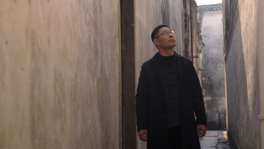 跳江救人的“白龙”马不幸死亡,香港港澳图库2025年图库,决策资料解释落实_优选版V9.65